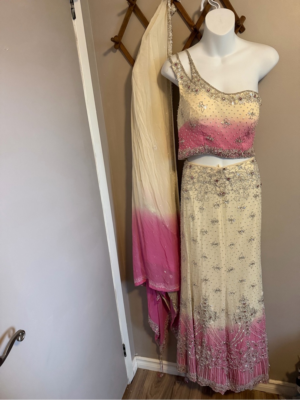 Pink Cream Ombre Silk Beaded Lehenga Choli Set Dupatta Scarf 3 Piece M
